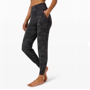 Lululemon Align Black Camouflage Joggers size 8